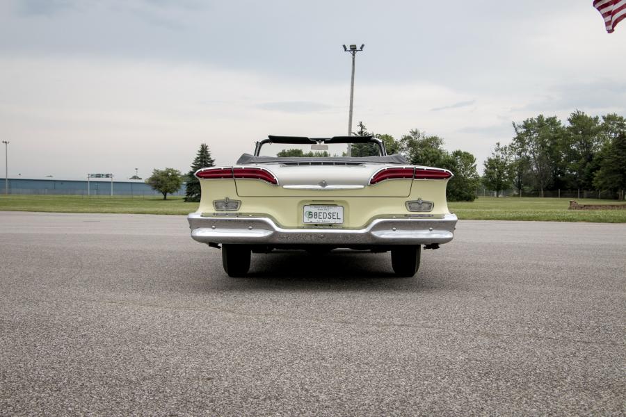  Edsel Pacer 2-Door Convertible 1958 года  (фото 19 из 35)